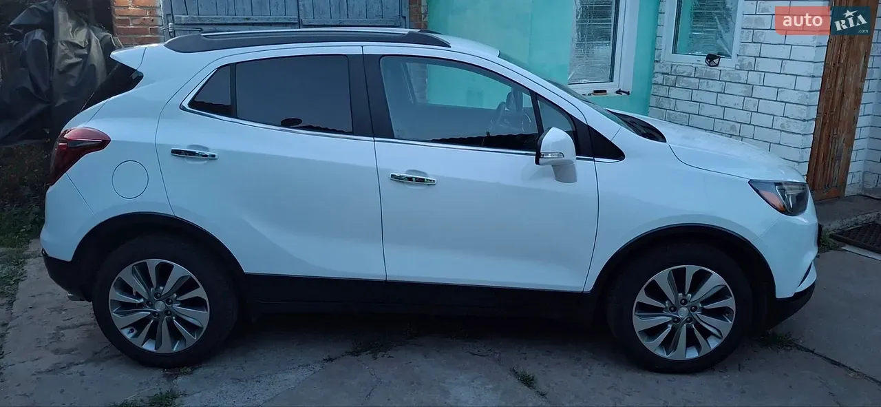 Buick Encore 2016 photo 2
