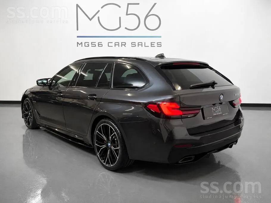 BMW 530E Touring 2021 photo 5