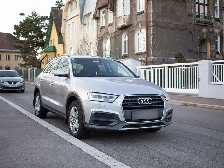 Audi Q3 2018 photo 3