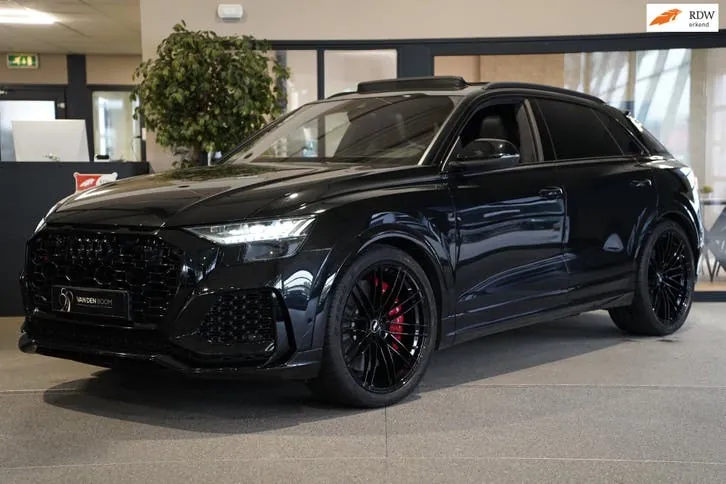 Audi Rsq8