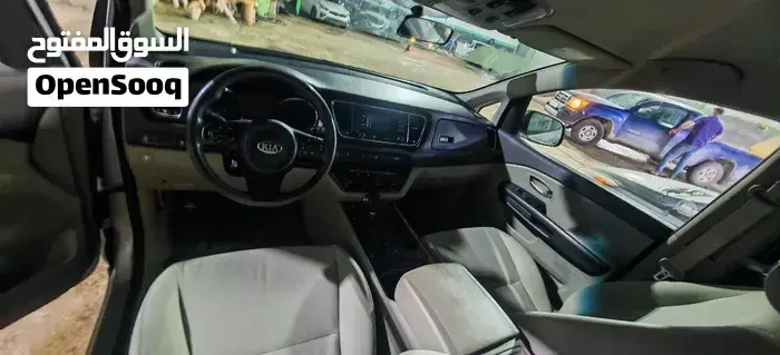 Kia Sedona 2016 photo 4