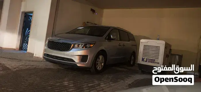 Kia Sedona 2016 photo 2