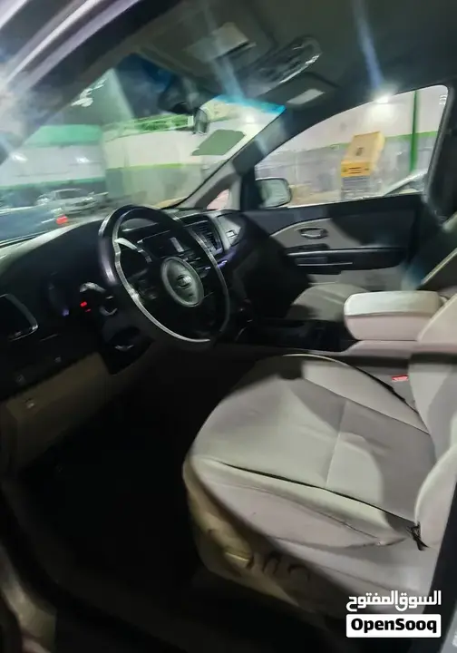 Kia Sedona 2016 photo 3