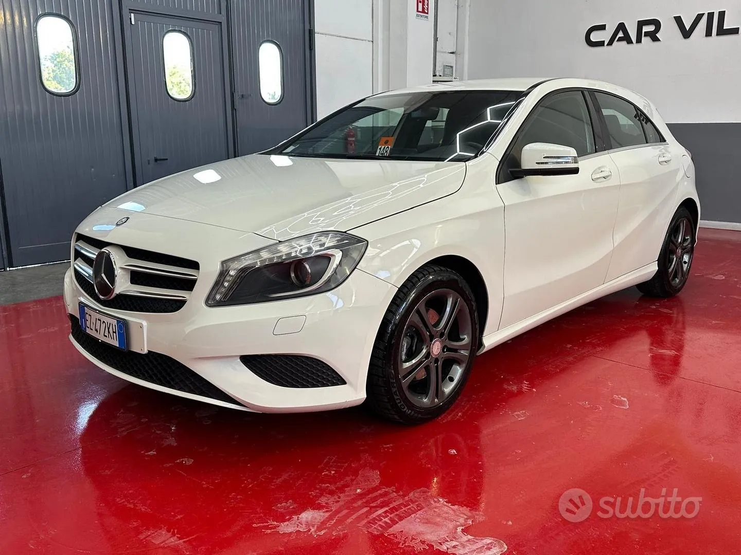 Mercedes-Benz A 180 2015 photo 2