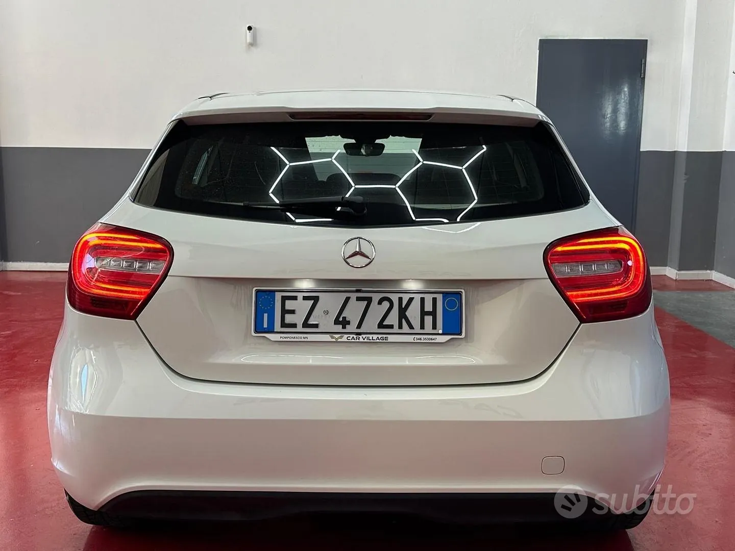 Mercedes-Benz A 180 2015 photo 4