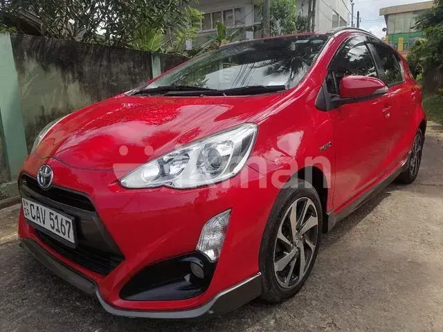 Toyota Aqua 2015 photo 2