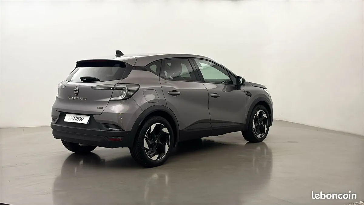 Renault Captur 2025 photo 2