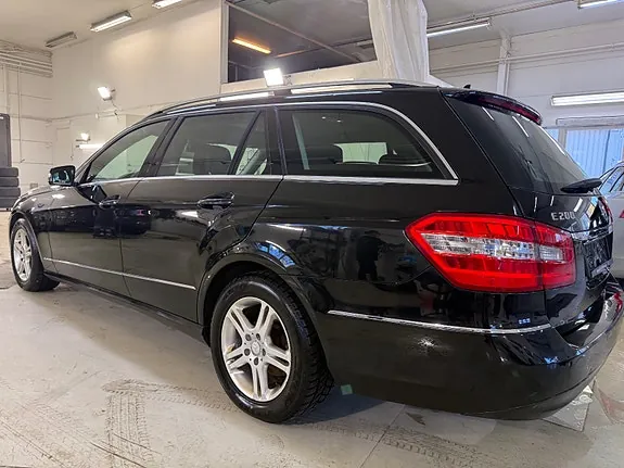 Mercedes-Benz E200 2012 photo 5