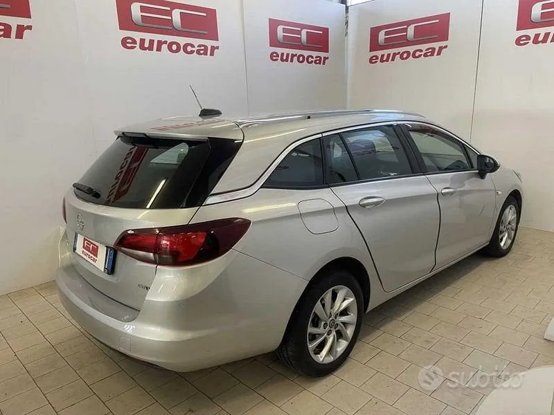 Opel Astra 2018 photo 4