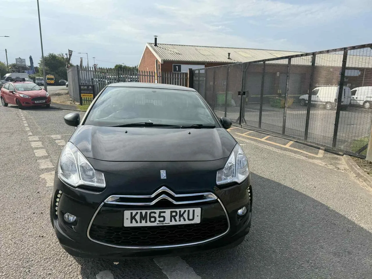 DS Automobiles Ds 3 2015 photo 3