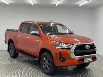 Toyota Hilux 2021 photo 2
