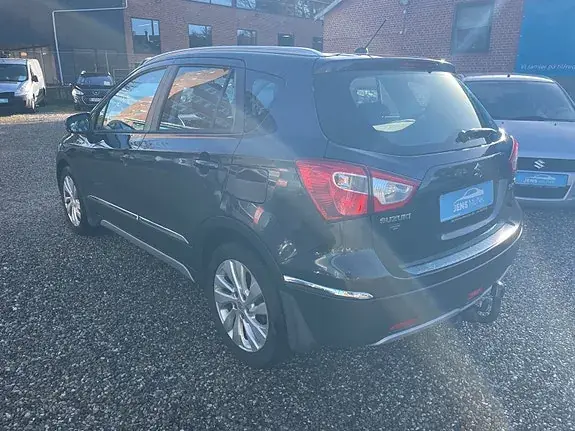 Suzuki S-Cross 2014 photo 2