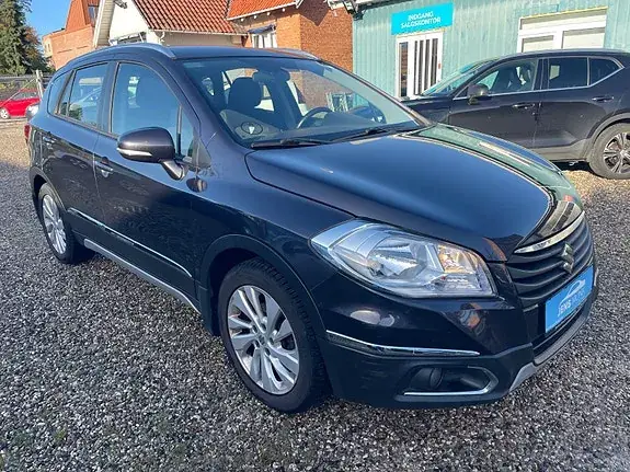 Suzuki S-Cross 2014 photo 4