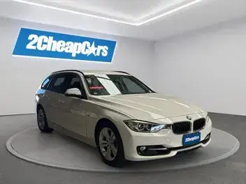 BMW 320I 2013 photo 4