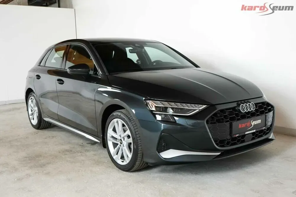 Audi A3 2025 photo 3