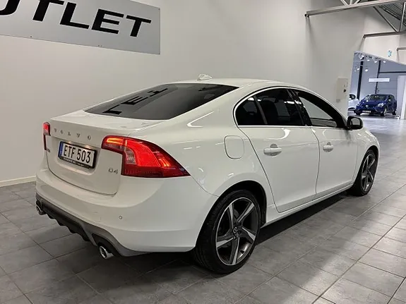 Volvo S60 2015 photo 4