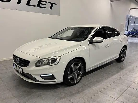 Volvo S60 2015 photo 2