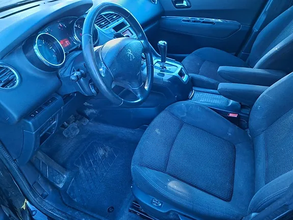 Peugeot 5008 2014 photo 5