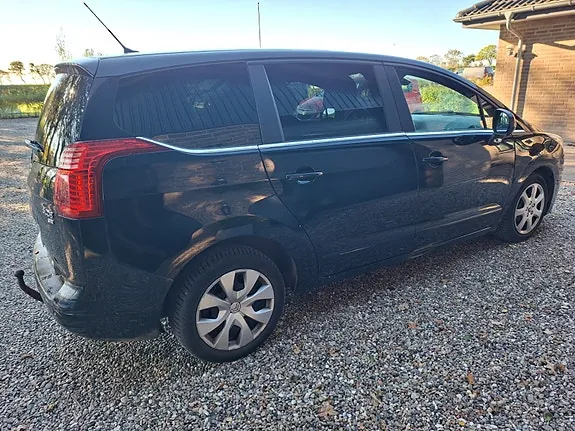 Peugeot 5008 2014 photo 4