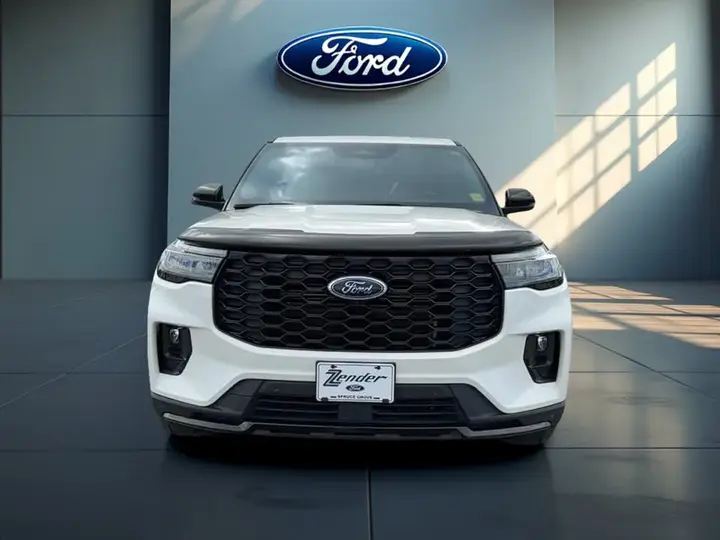 Ford Explorer 2025 photo 3
