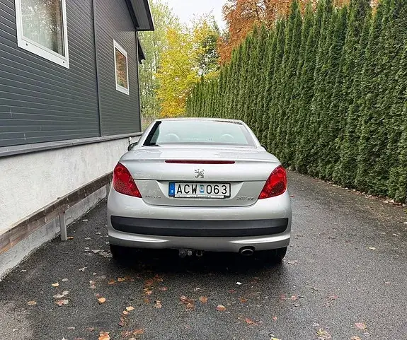 Peugeot 207 Cc 2008 photo 4