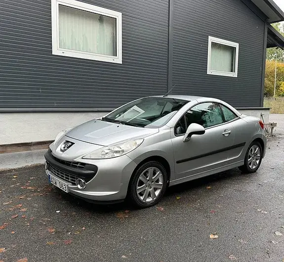 Peugeot 207 Cc 2008 photo 2