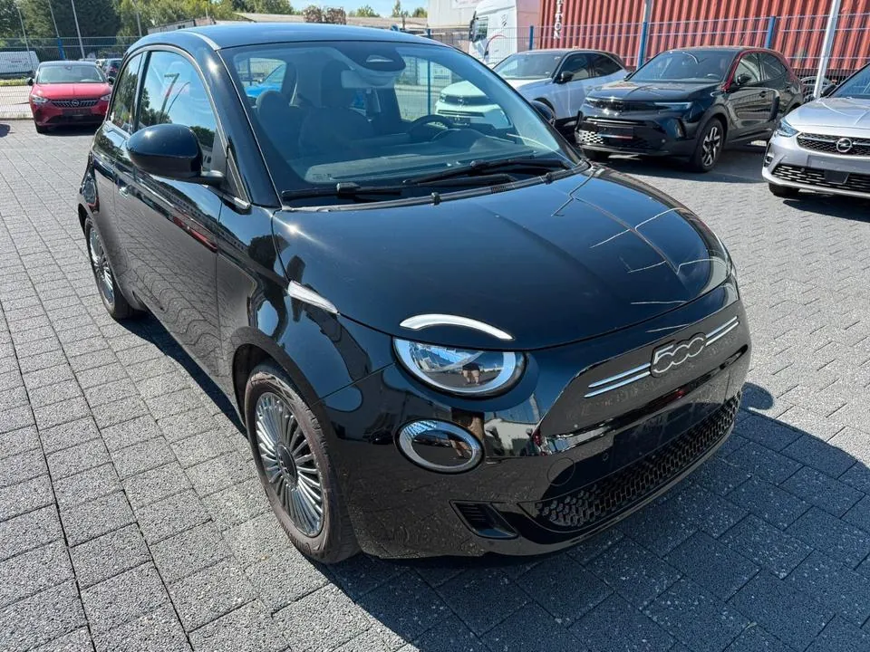 Fiat 500E