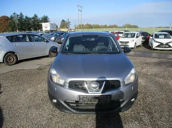 Nissan Qashqai 2011 photo 2