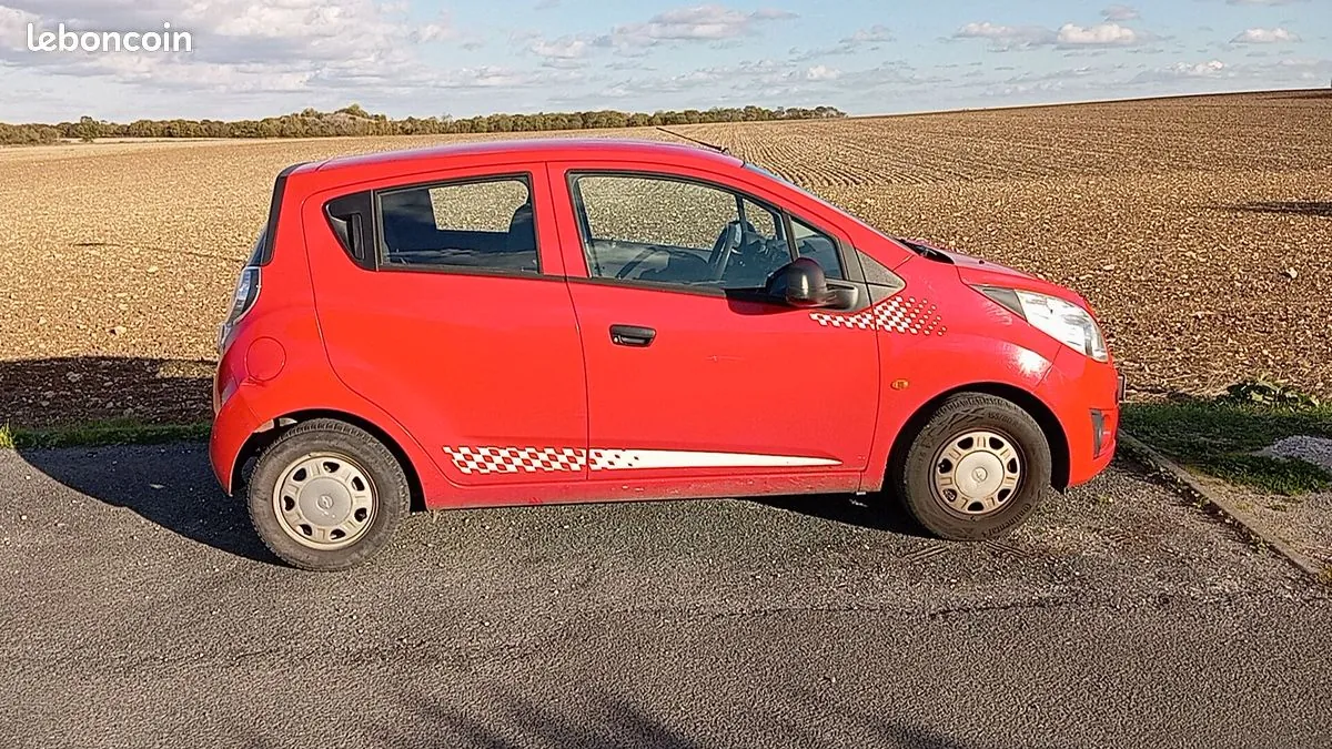 Chevrolet Spark 2010 photo 2
