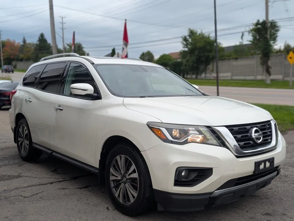 Nissan Pathfinder 2017 photo 2