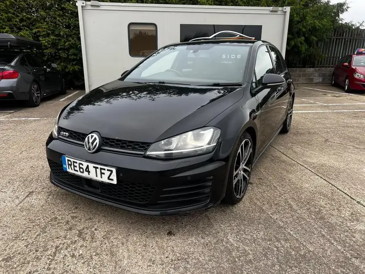 Volkswagen Golf 2014 photo 2