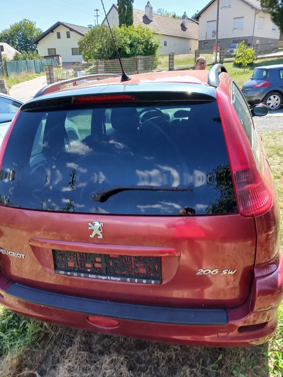 Peugeot 206 2005 photo 3