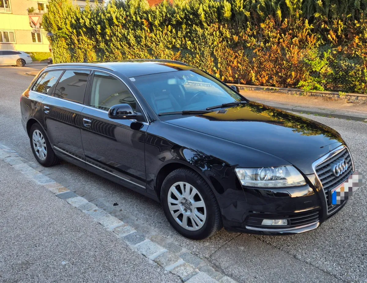 Audi A6 2010 photo 2