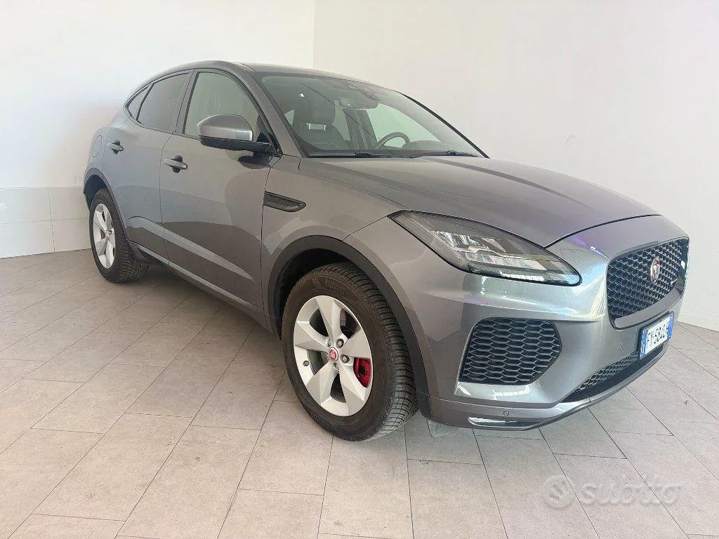Jaguar E-Pace 2019 photo 3
