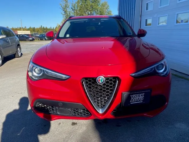 Alfa Romeo Stelvio 2018 photo 5