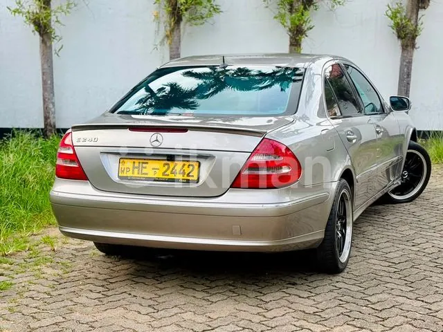 Mercedes-Benz E240 2002 photo 3