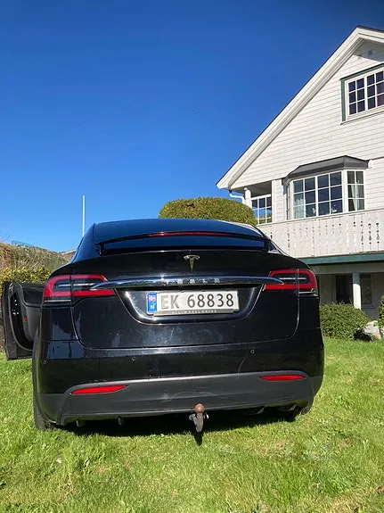Tesla Model X 2017 photo 2