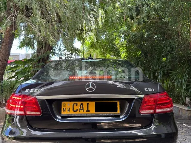 Mercedes-Benz E220 2013 photo 3
