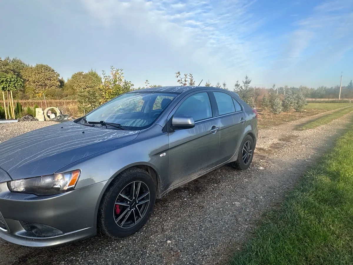 Mitsubishi Lancer 2013 photo 2