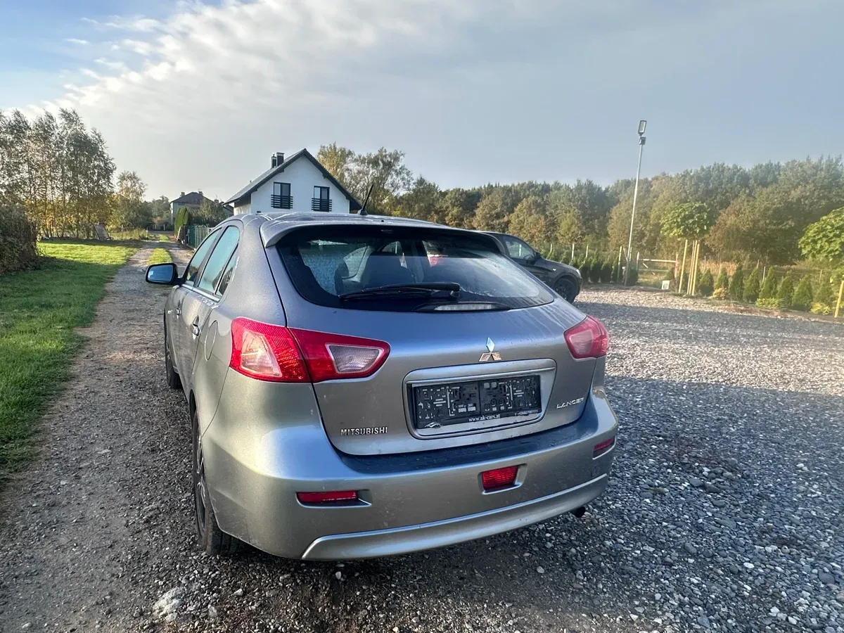 Mitsubishi Lancer