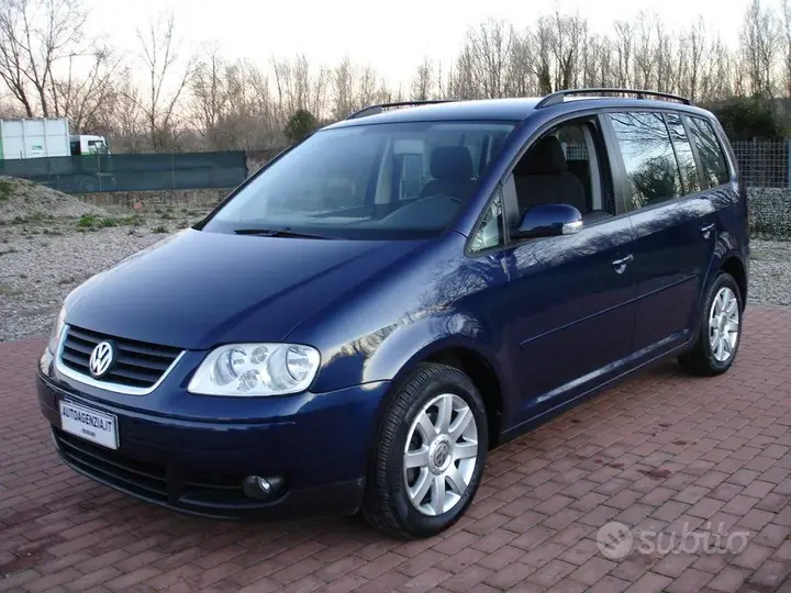 Volkswagen Touran 2005 photo 3