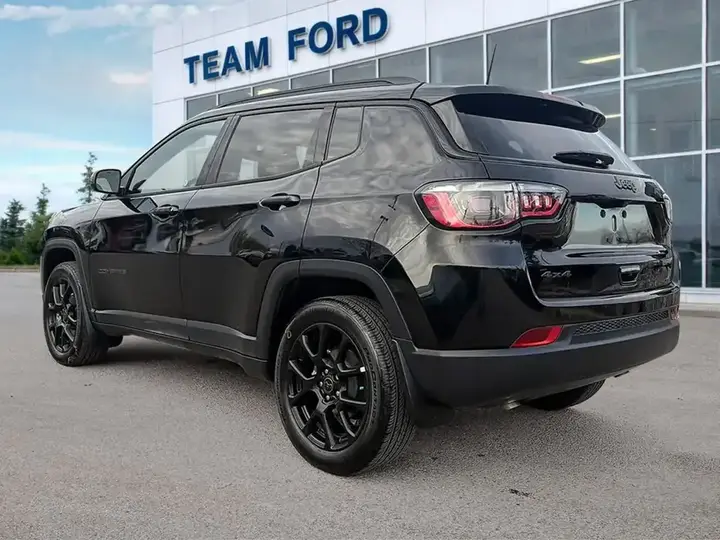 Jeep Compass 2026 photo 4