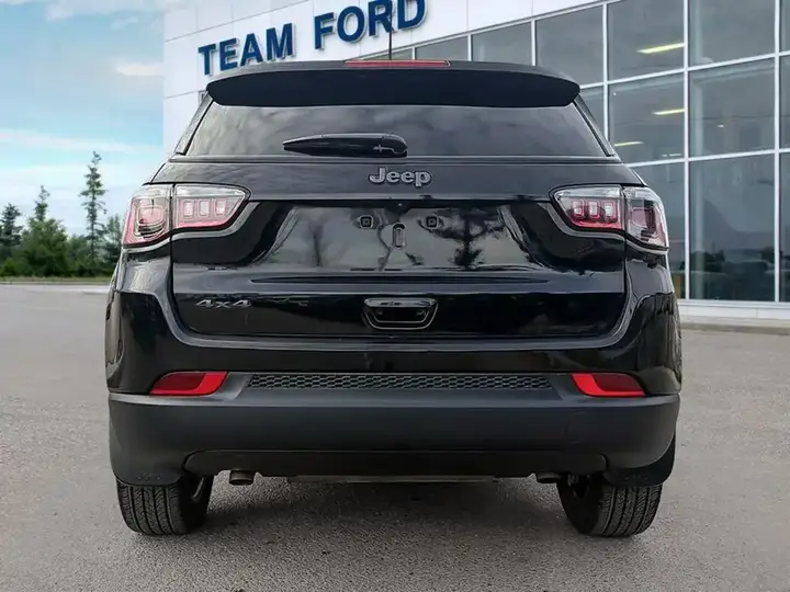 Jeep Compass 2026 photo 5