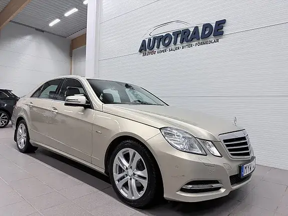 Mercedes-Benz E 200 2011 photo 5