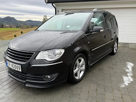 Volkswagen Touran 2007 photo 2