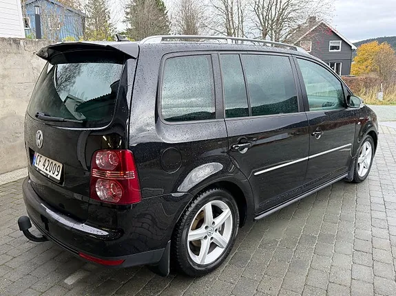 Volkswagen Touran 2007 photo 4