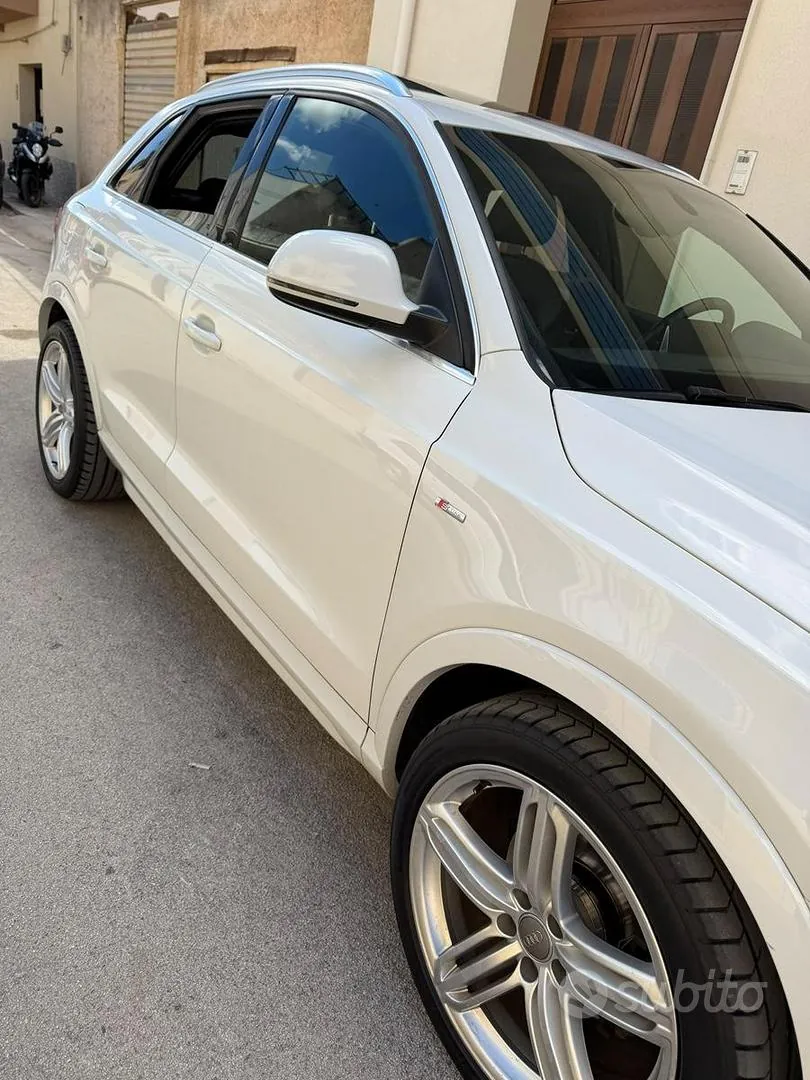 Audi Q3 2015 photo 4