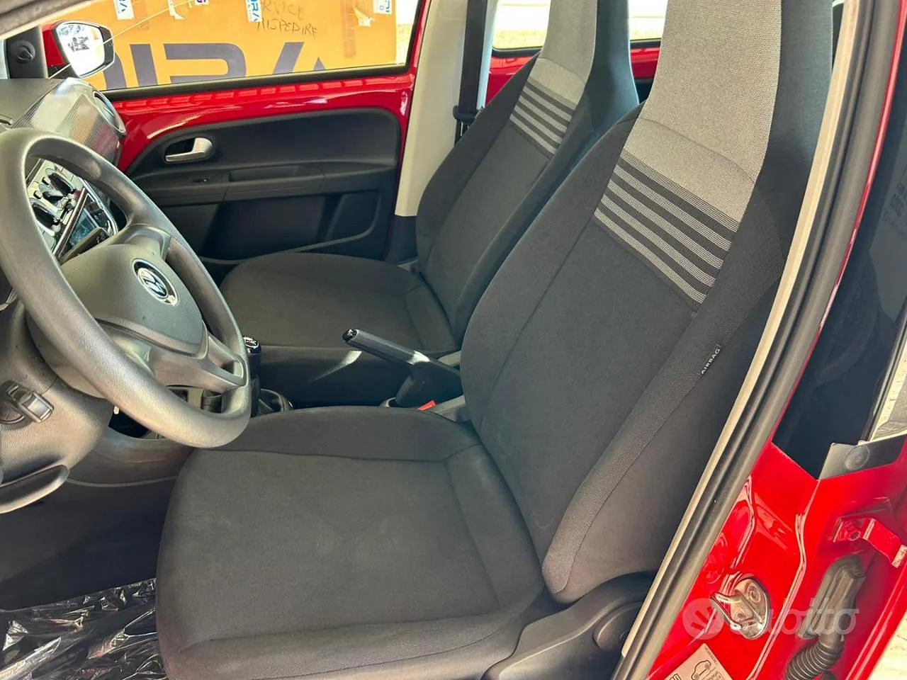 Volkswagen Up 2022 photo 5