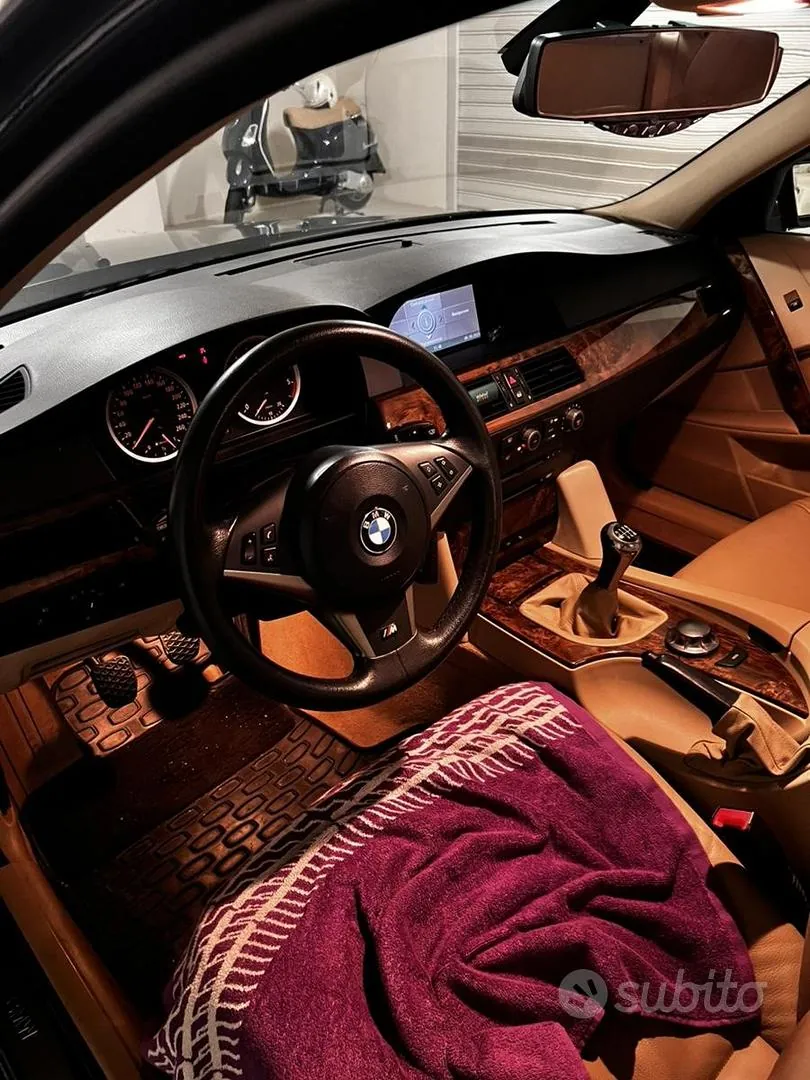 BMW 530D 2005 photo 2