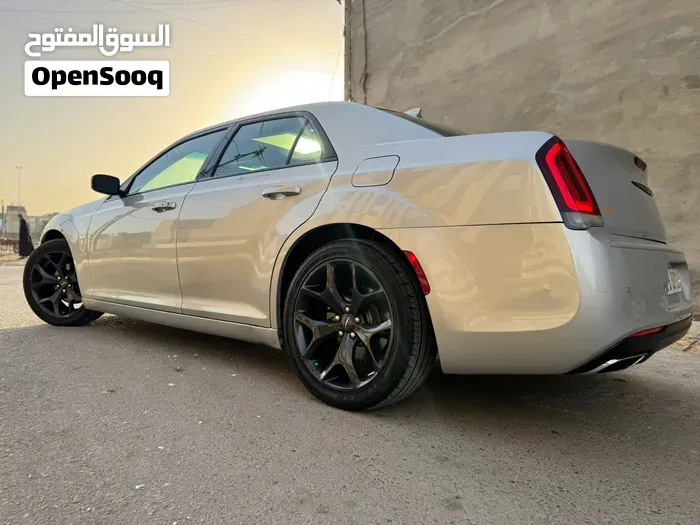 Chrysler 300 2021 photo 4